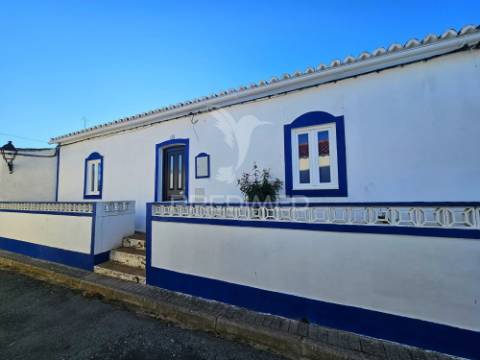 Moradia t3 em santa bárbara, castro verde