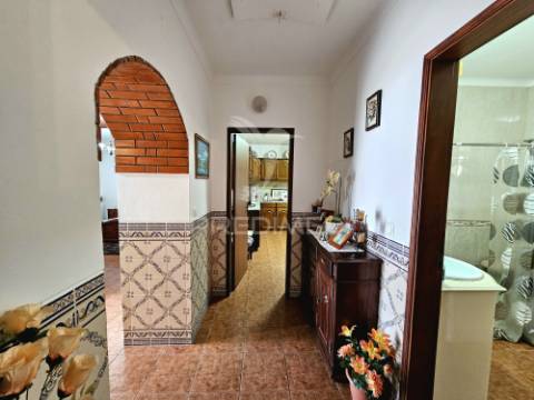 Moradia térrea t3 em casével, castro verde