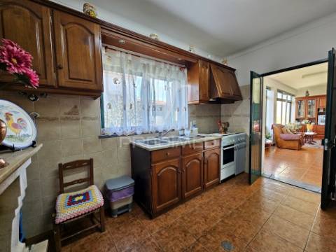 Moradia térrea t3 em casével, castro verde