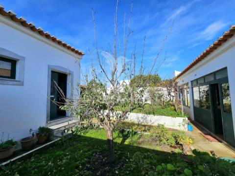 Moradia térrea t3 em casével, castro verde