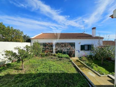 Moradia térrea t3 em casével, castro verde