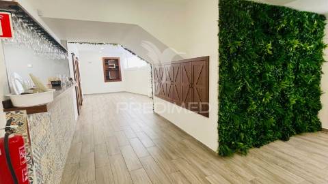 Restaurante com 130 lugares e 260 m2, em sines