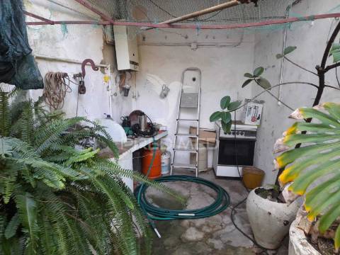 Moradia t5 em pias com quintal e garagem