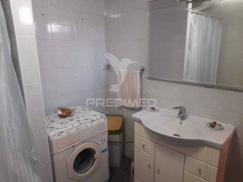 Moradia t5 em pias com quintal e garagem