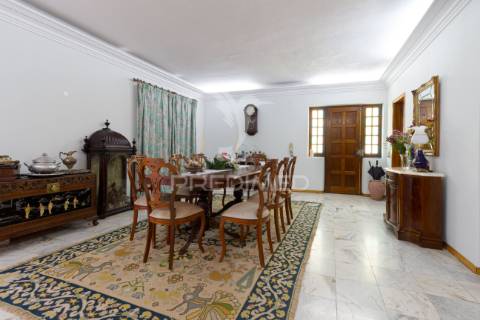 Moradia independente com piscina - quinta do conde - sesimbra - 609.000 eur