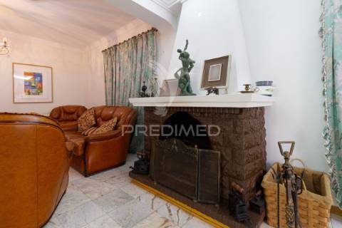 Moradia independente com piscina - quinta do conde - sesimbra - 609.000 eur