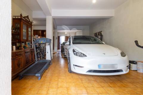 Moradia independente com piscina - quinta do conde - sesimbra - 609.000 eur