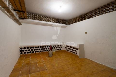 Moradia independente com piscina - quinta do conde - sesimbra - 609.000 eur