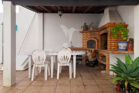 Moradia independente com piscina - quinta do conde - sesimbra - 609.000 eur