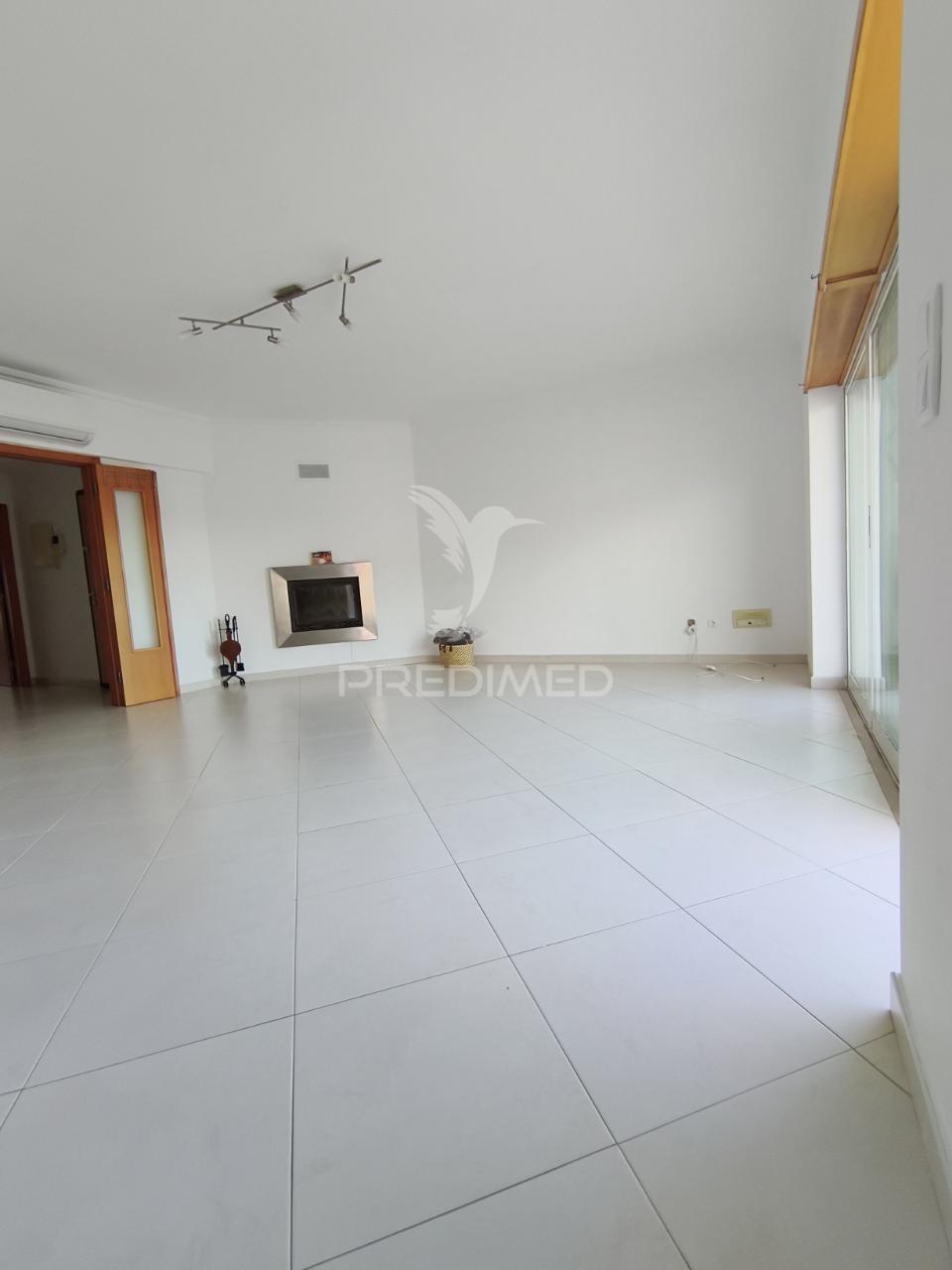 Apartamento t3 à venda no montijo – conforto, localização e qualidade de vida!