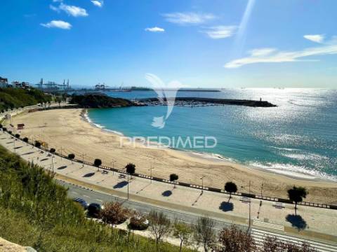 Apartamento t2 com terraço em sines