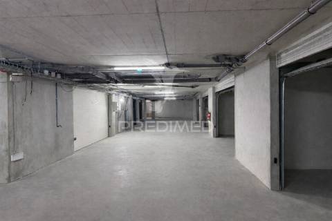 Apartamento t3 | piscina | ginásio | box 2 carros | madalena