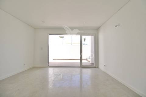 Moradia t3+1, charneca de caparica