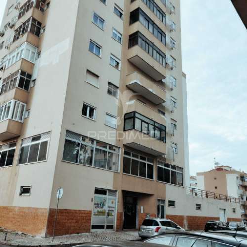 T3 odivelas com estacionamento