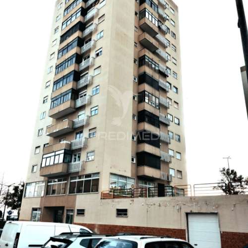 T3 odivelas com estacionamento