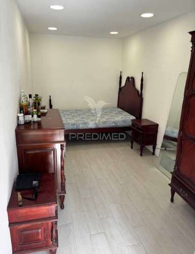 Apartamento t2 em linda-a-velha