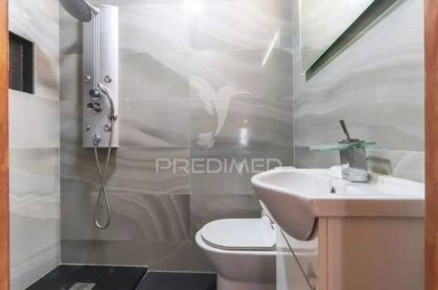 Apartamento t2 em linda-a-velha