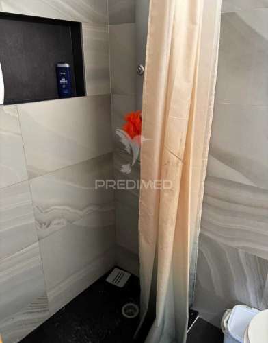 Apartamento t2 em linda-a-velha