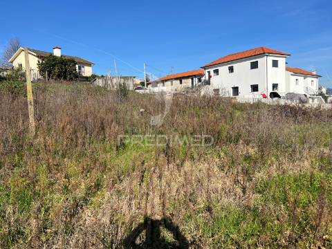 Terreno com projeto aprovado para 18 frações em santa eulália, vizela