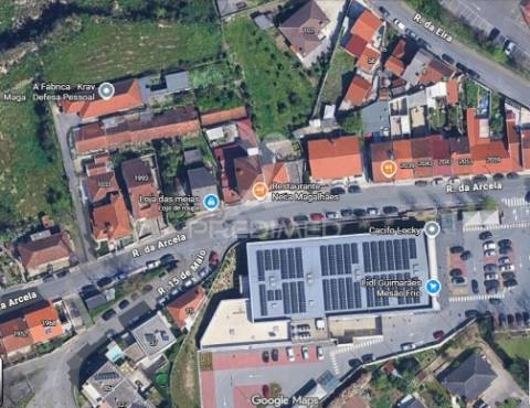 Quatro casas para restauro junto ao centro da cidade, mesão frio guimarães