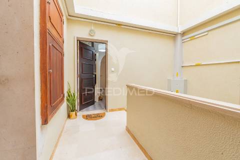 Apartamento renovado sobralinho – entrada março