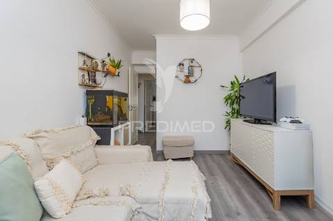 Apartamento renovado sobralinho – entrada março