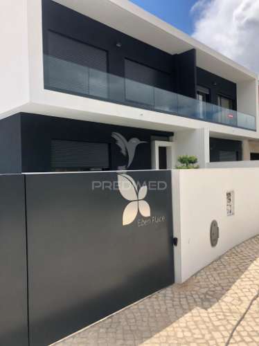 Moradia t4 -condomínio fechado éden entroncamento