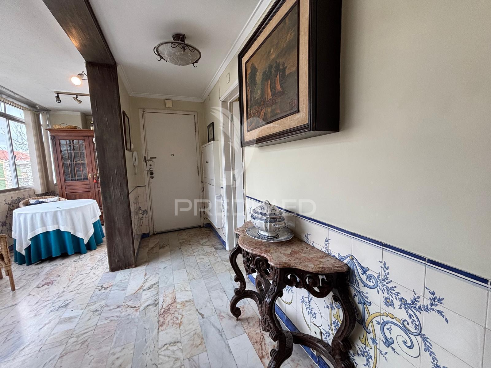 T3 - 1º andar com elevador lisboa