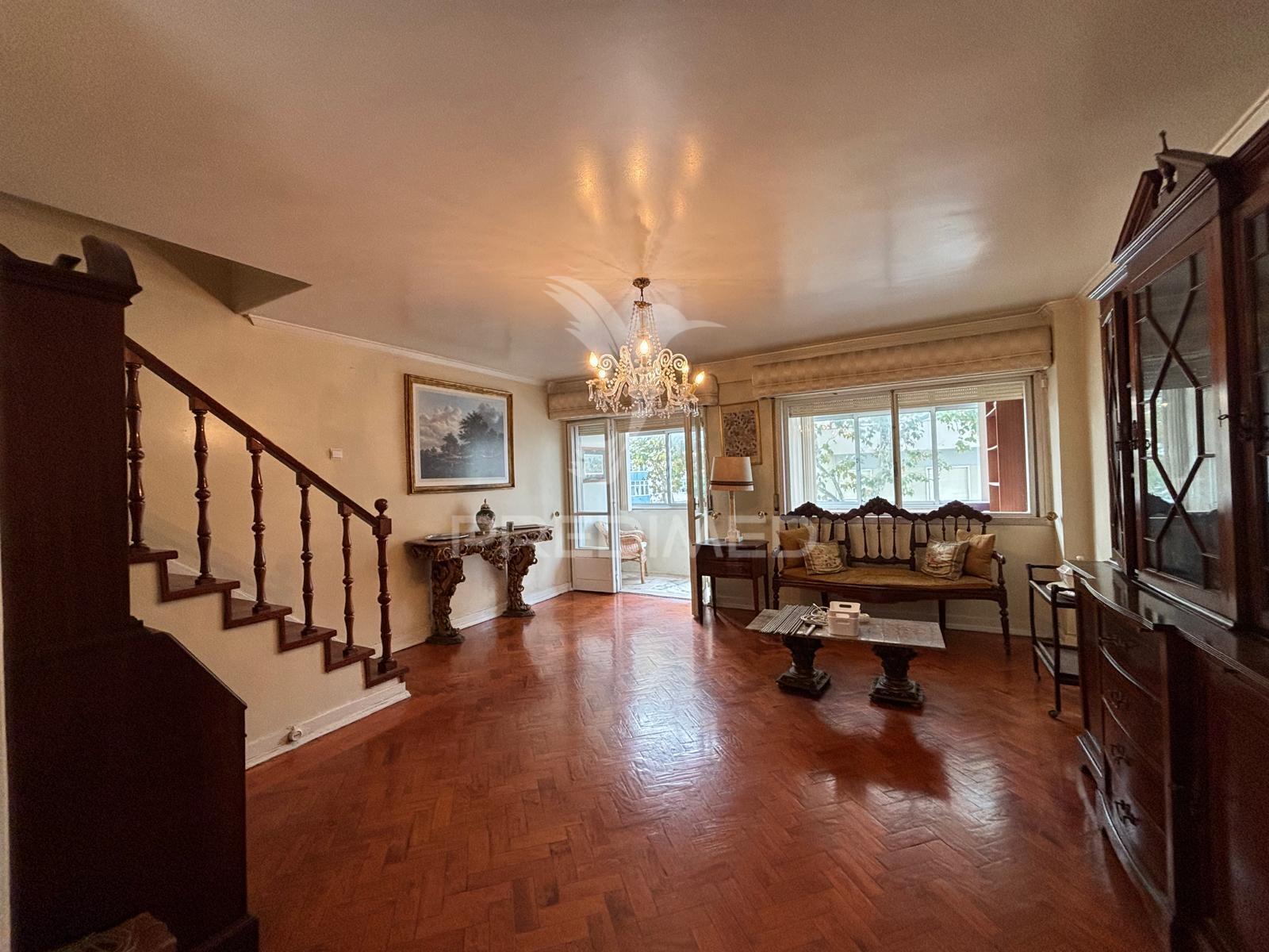 T3 - 1º andar com elevador lisboa