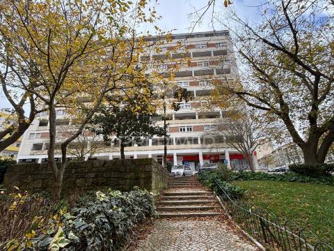 T3 - 1º andar com elevador lisboa