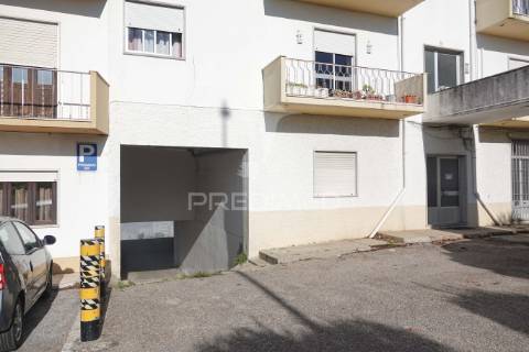Estacionamento coberto e fechado, abrantes.
