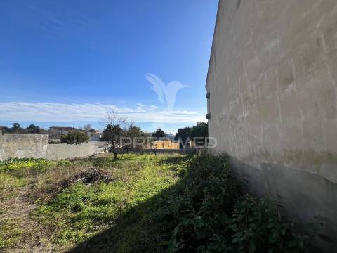 Lote para prédio com nove apartamentos, campanhã porto