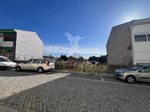 Lote para prédio com nove apartamentos, campanhã porto