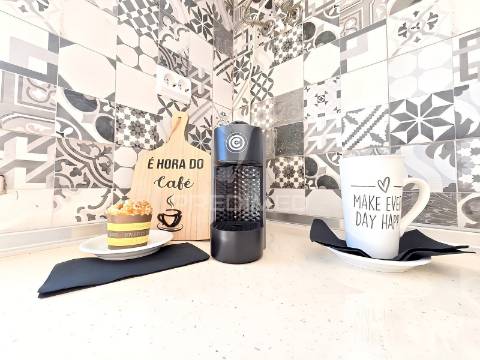 Apartamento renovado, piscina, 200 metros da praia da rocha