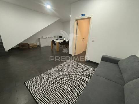 Arrenda-se espaço comercial no bailão – são pedro