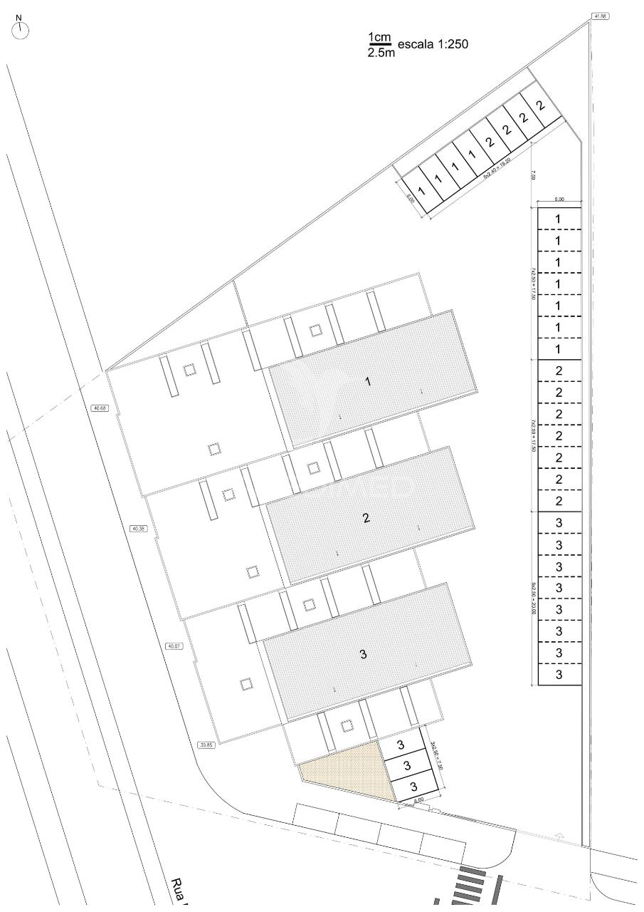 Fantástico armazém em são julião do tojal