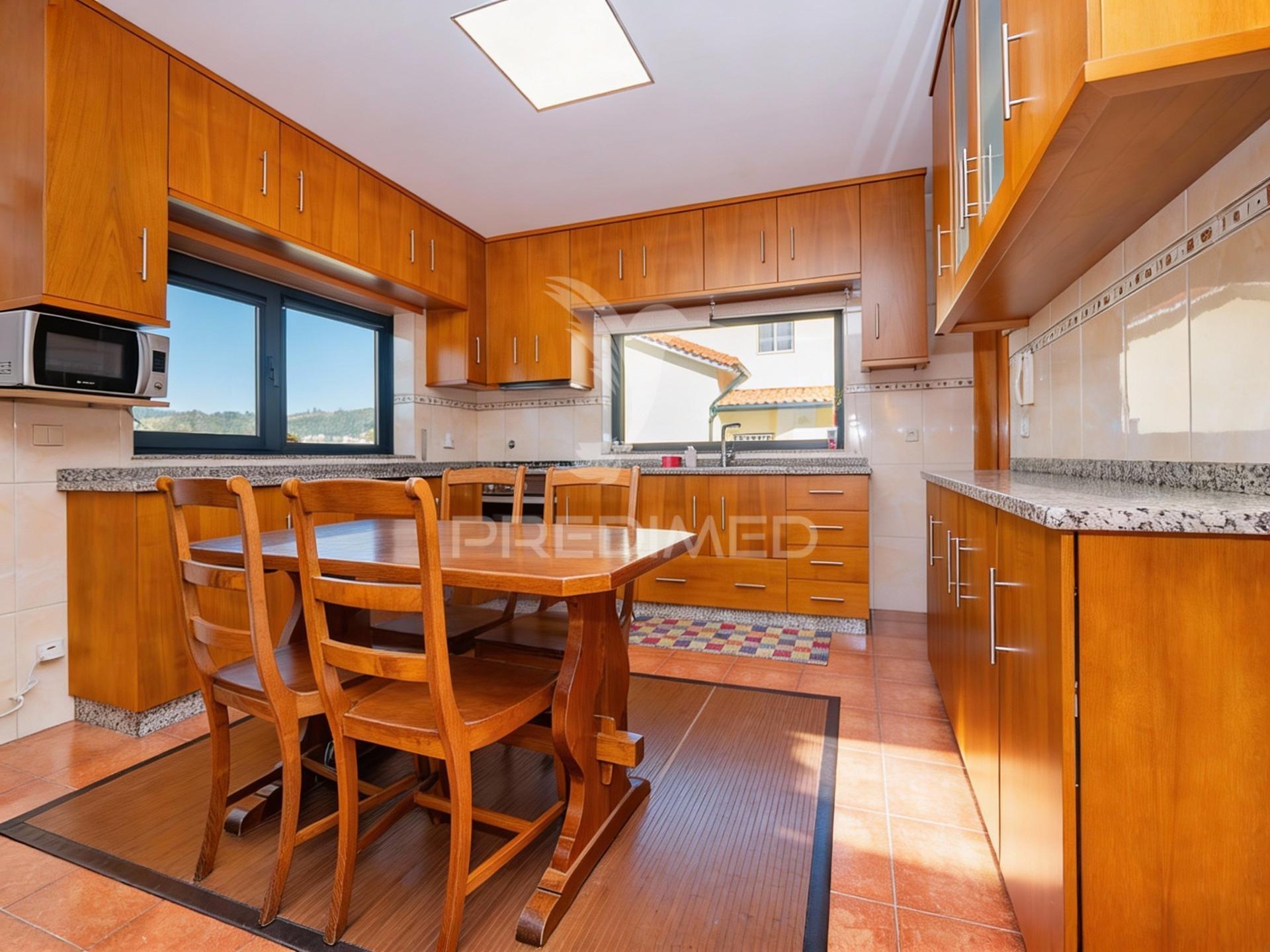 Moradia t4 independente em pedralva