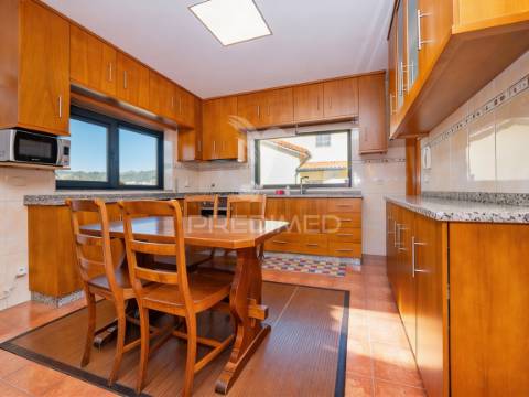 Moradia t4 independente em pedralva