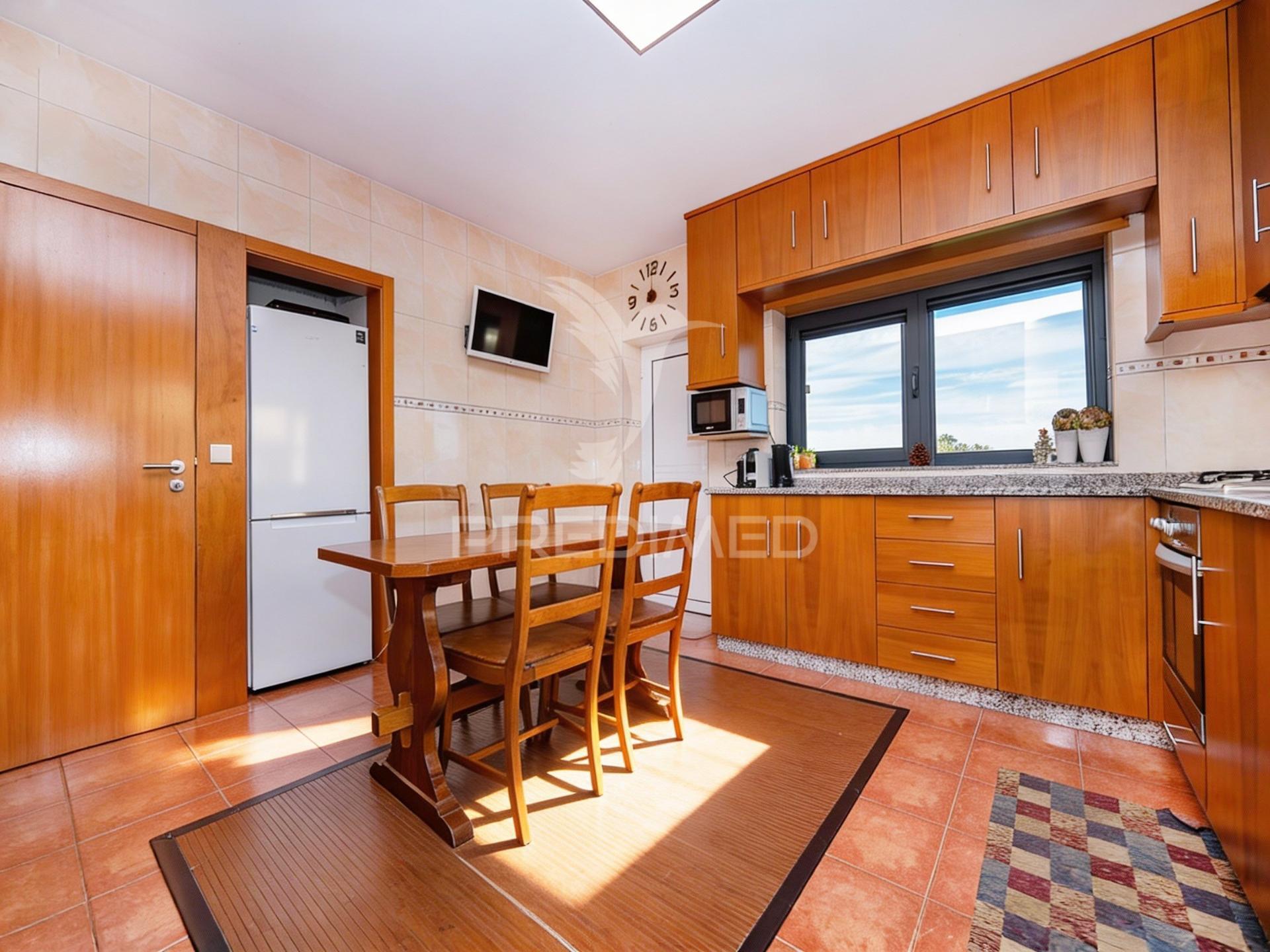 Moradia t4 independente em pedralva