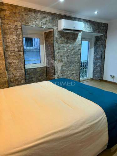 Moradia recuperada, equipada e mobilada na zona vinhateira do douro