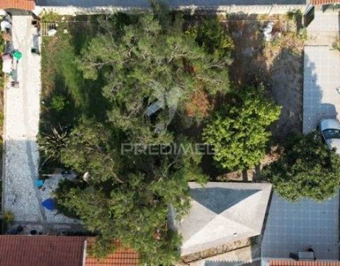 Terreno murado - fernão ferro