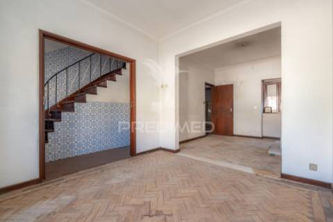 Moradia t5 venda bairro norton matos coimbra