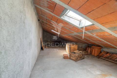 Moradia t5 venda bairro norton matos coimbra