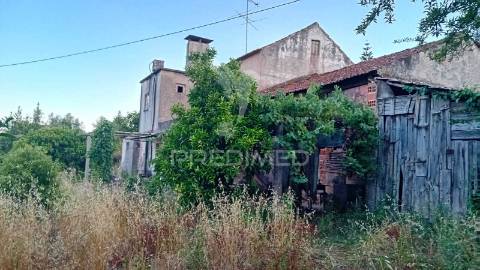 Moradia t3 para recuperação em alvaiázere