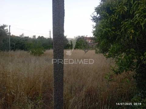 Moradia t3 para recuperação em alvaiázere