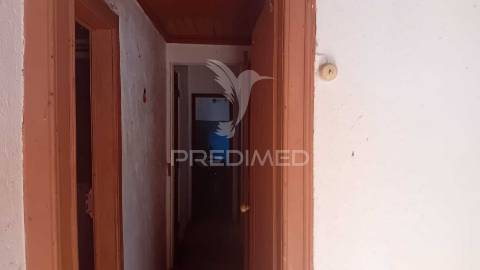 Moradia t3 para recuperação em alvaiázere