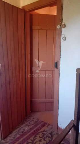 Moradia t3 para recuperação em alvaiázere