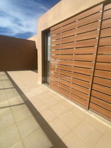 Moradia t3 em herdade dos salgados - guia, albufeira