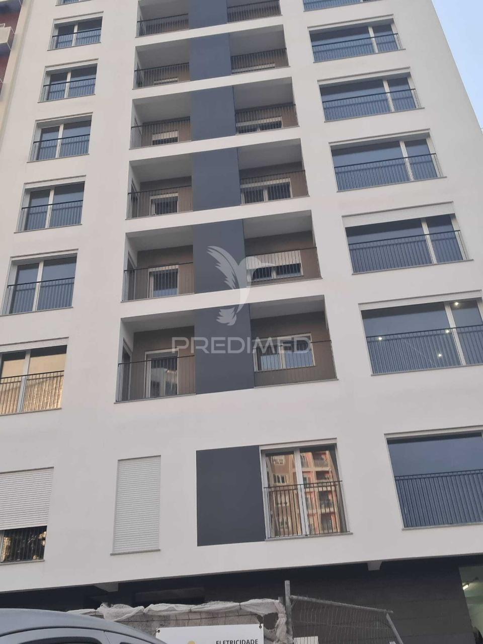 T3 novo santa marta do pinhal