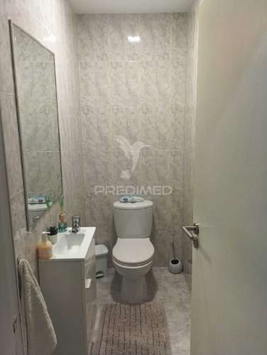 Apartamento t3 com terraço e garagem